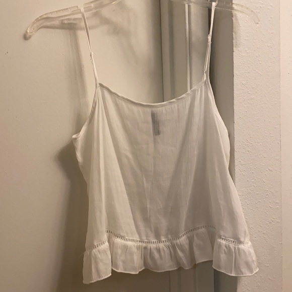 White Flow Tank Top Size: US 4 - Picture 1 of 2